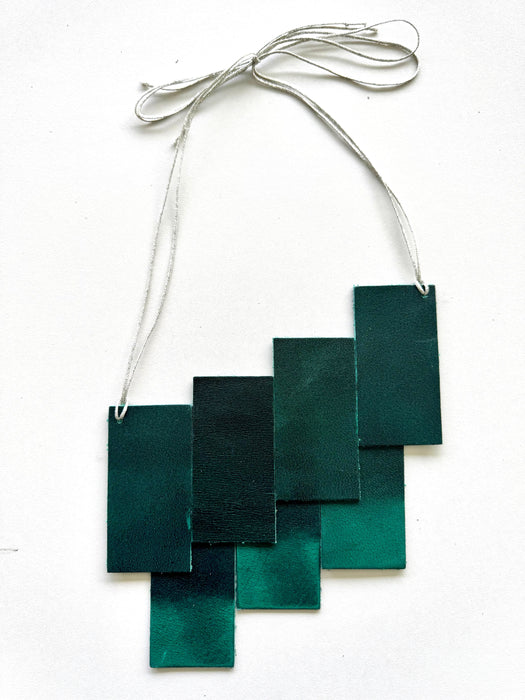 Colar Verde Adolf Meyer – Joalharia Modular Sustentável