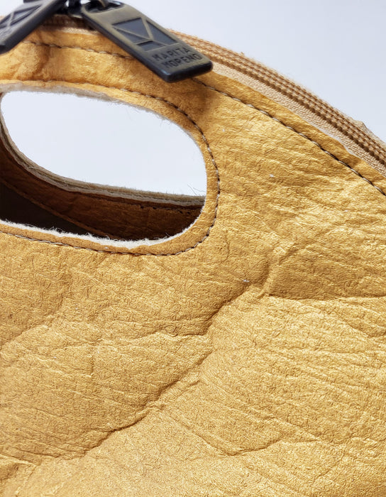 Bolsa SHELL Dourada Mineral em Piñatex