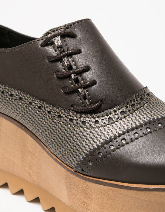 Sapatos Dali Derby Castanho & Ouro