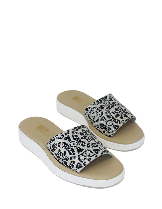 Sandália Plataforma Tira Preto e Branco - Edição Limitada